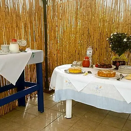 Le Vele Bed & Breakfast